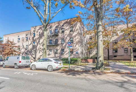 Homes For Sale - 78-11 Main Street #3F<br/> Kew Gardens, NY 11367