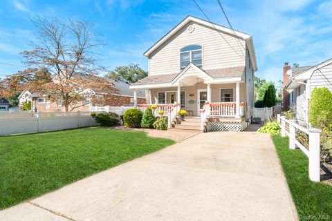 Photo of 3615 Franklin Street, Wantagh, NY 11793 (MLS # 919009)