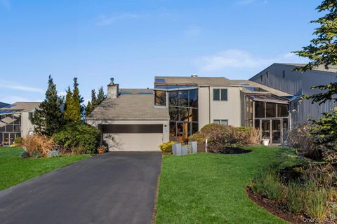 6 Lady Janes Way Northport NY 11768