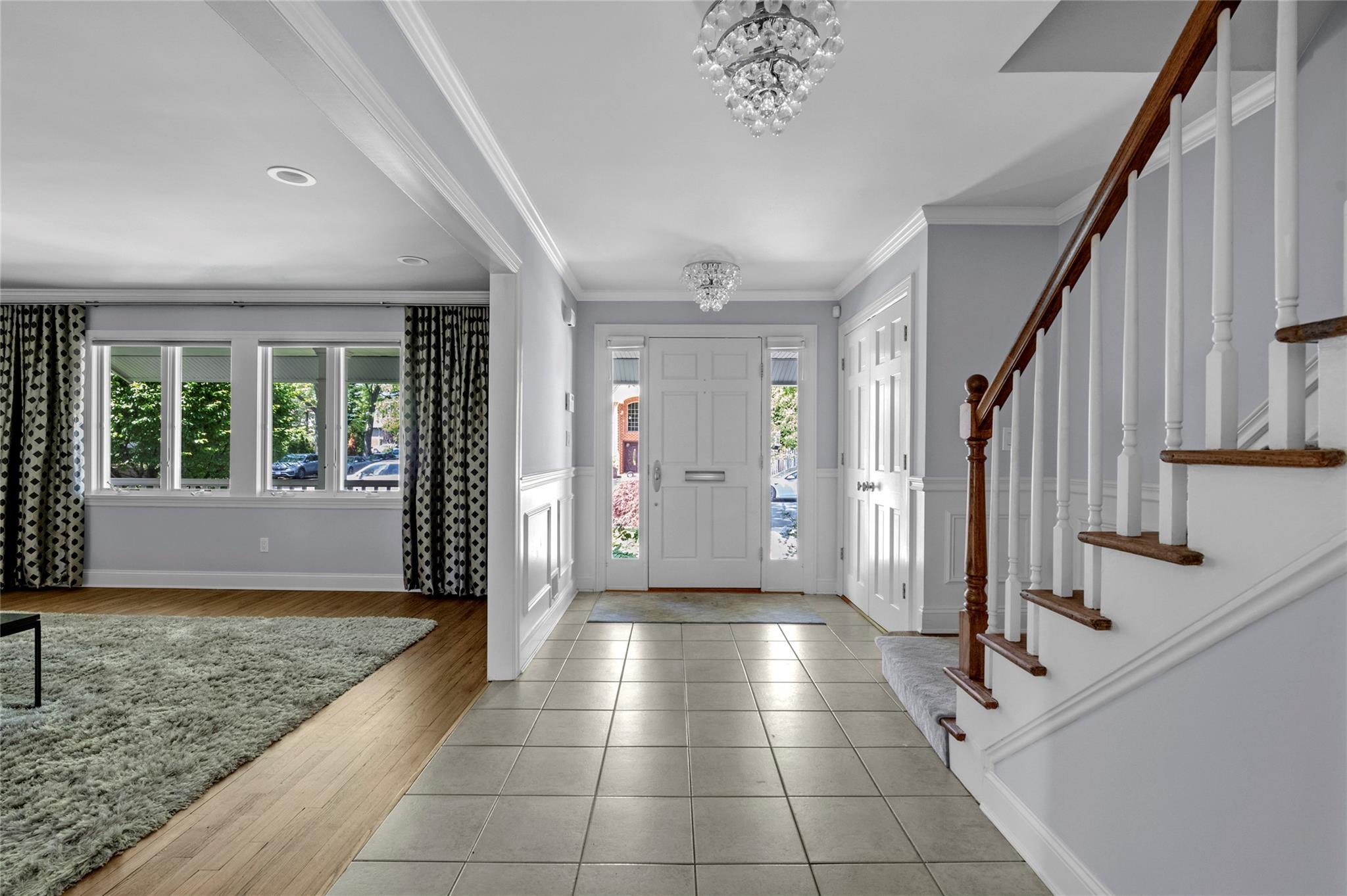 2 Driftwood Drive, Port Washington, New York image 2