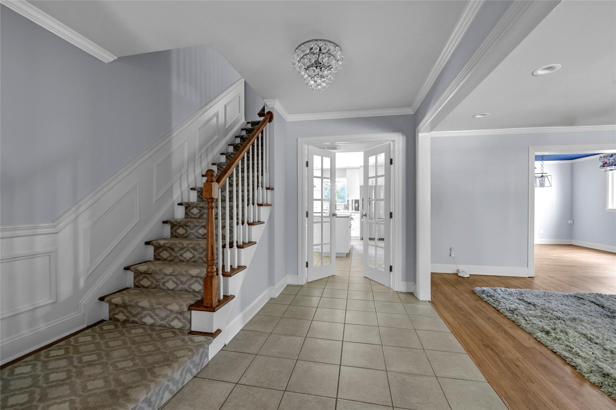 2 Driftwood Drive, Port Washington, New York image 3