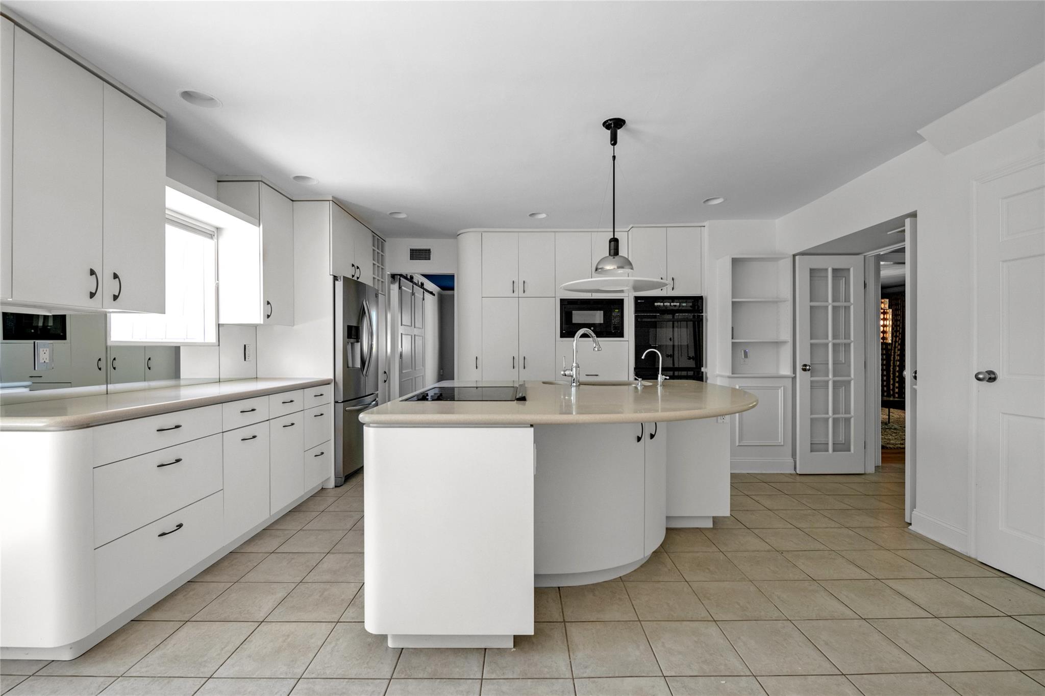 2 Driftwood Drive, Port Washington, New York image 8