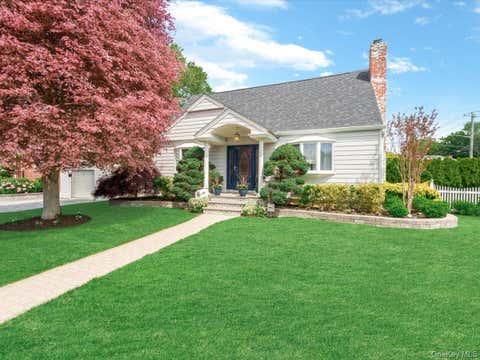 Homes For Sale - 56 Columbine Avenue<br/> Merrick, NY 11566