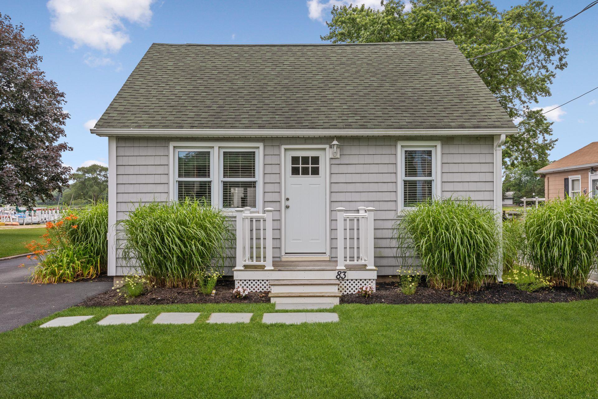 81 & 83 Beach Road, Aquebogue, New York image 23