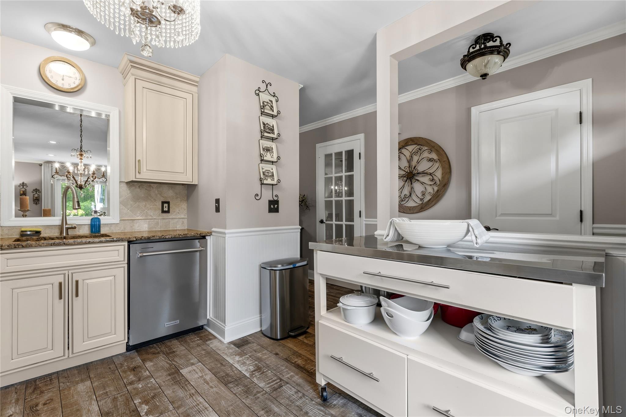 204 Twin Brook Court