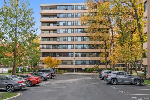 166-40 Powells Cove Blvd 2A Beechhurst NY 11357