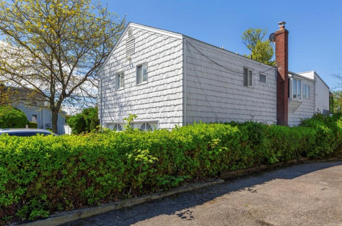 1001 Van Buren Street