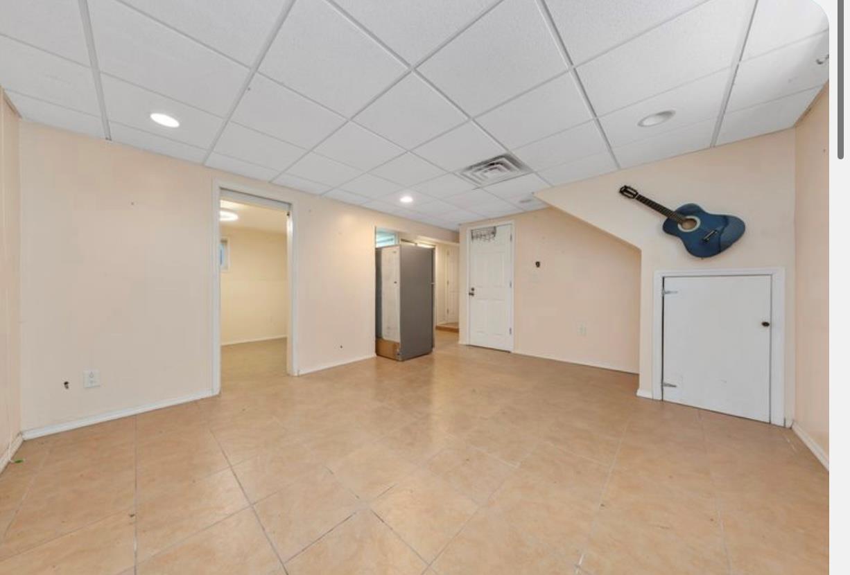 1001 Van Buren Street, Baldwin, New York image 14
