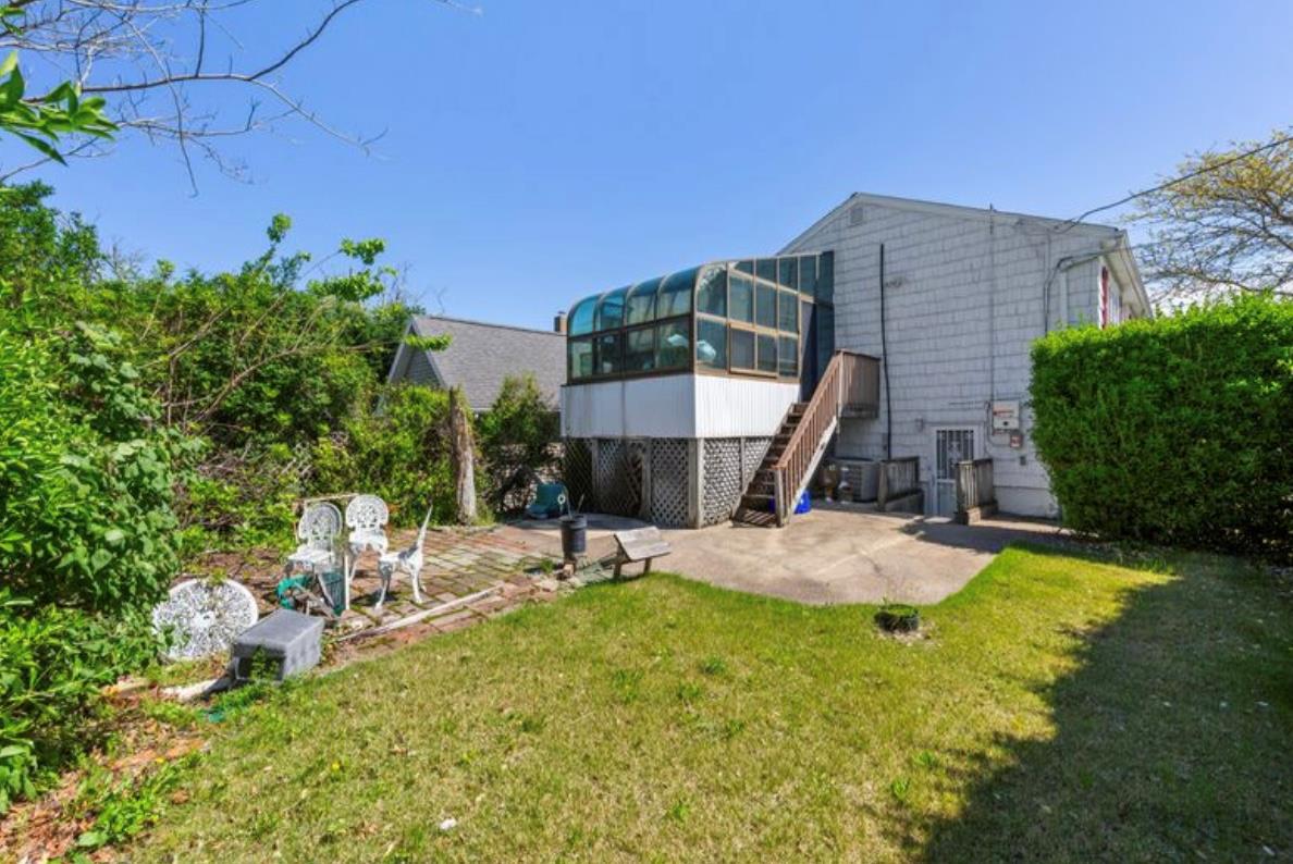 1001 Van Buren Street, Baldwin, New York image 19