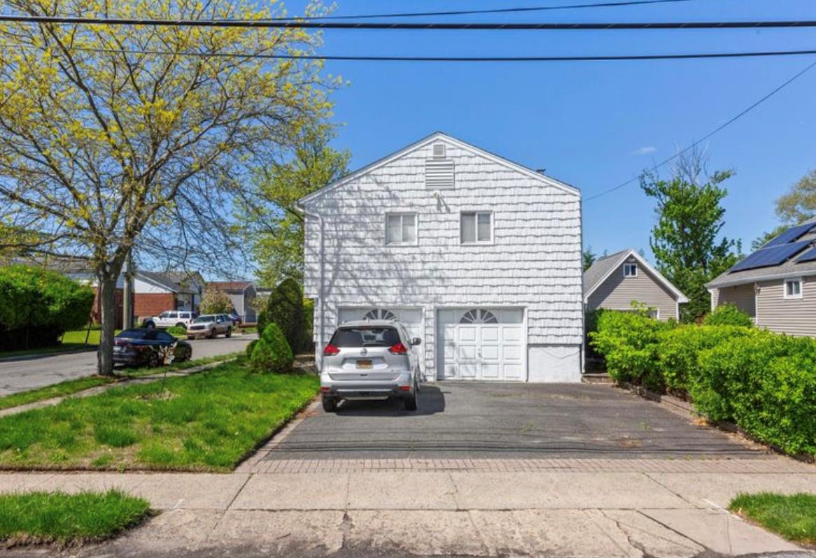 1001 Van Buren Street