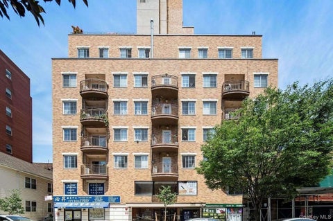 Photo for 14105 Cherry Avenue 5F