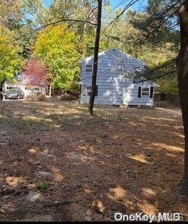 9 Croft Lane, Smithtown, New York image 2