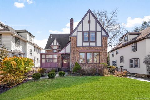 Homes For Sale - 116 Reed Avenue<br/> Pelham, NY 10803