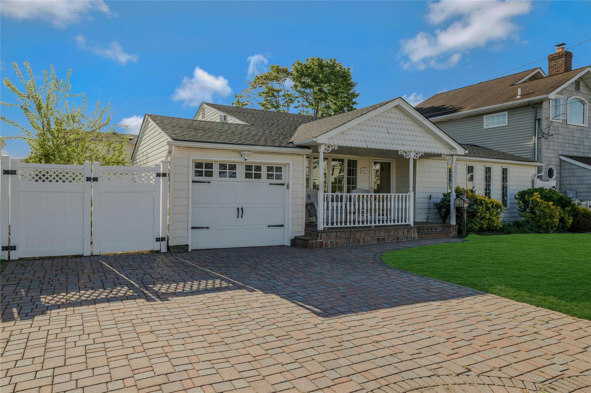 311 Atlantic Ave, Massapequa Park, New York image 2