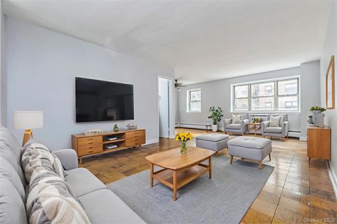Photo of 99-10 60th Avenue #1A, Corona, NY 11368 (MLS # 947466)
