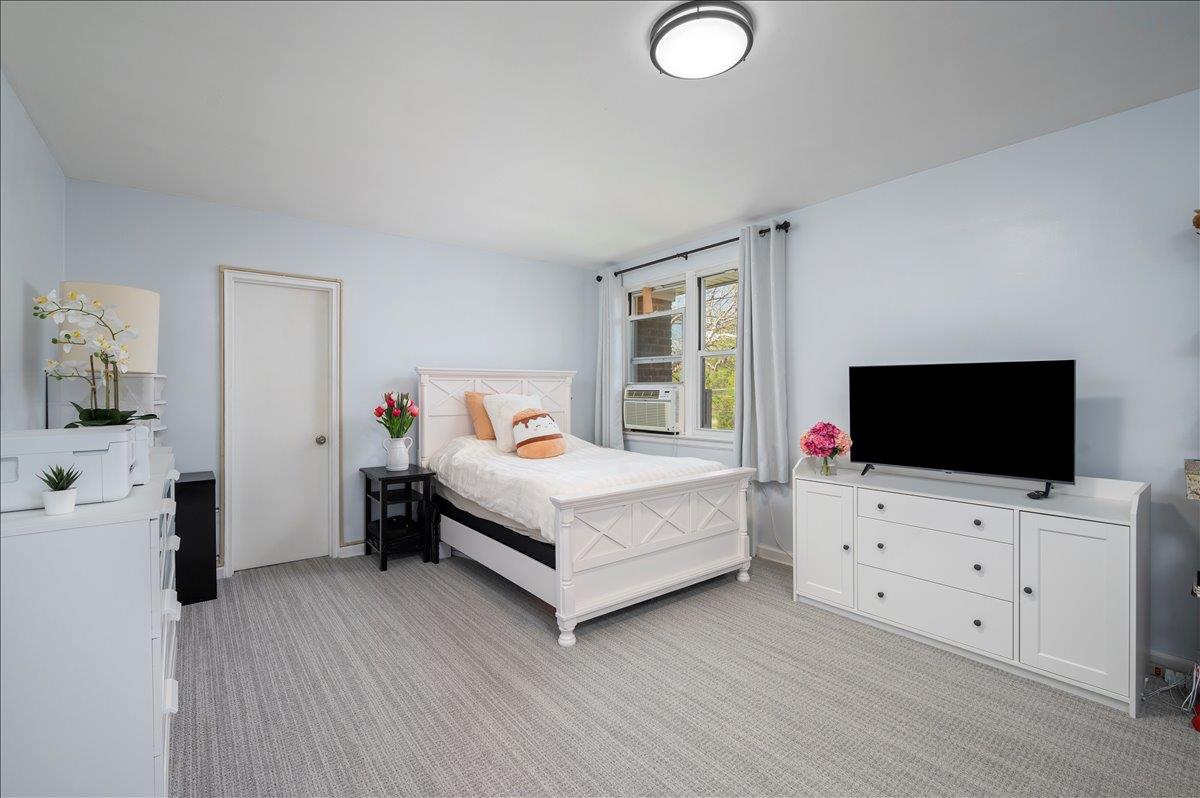 10 Bryant Crescent #2A, White Plains, New York image 2