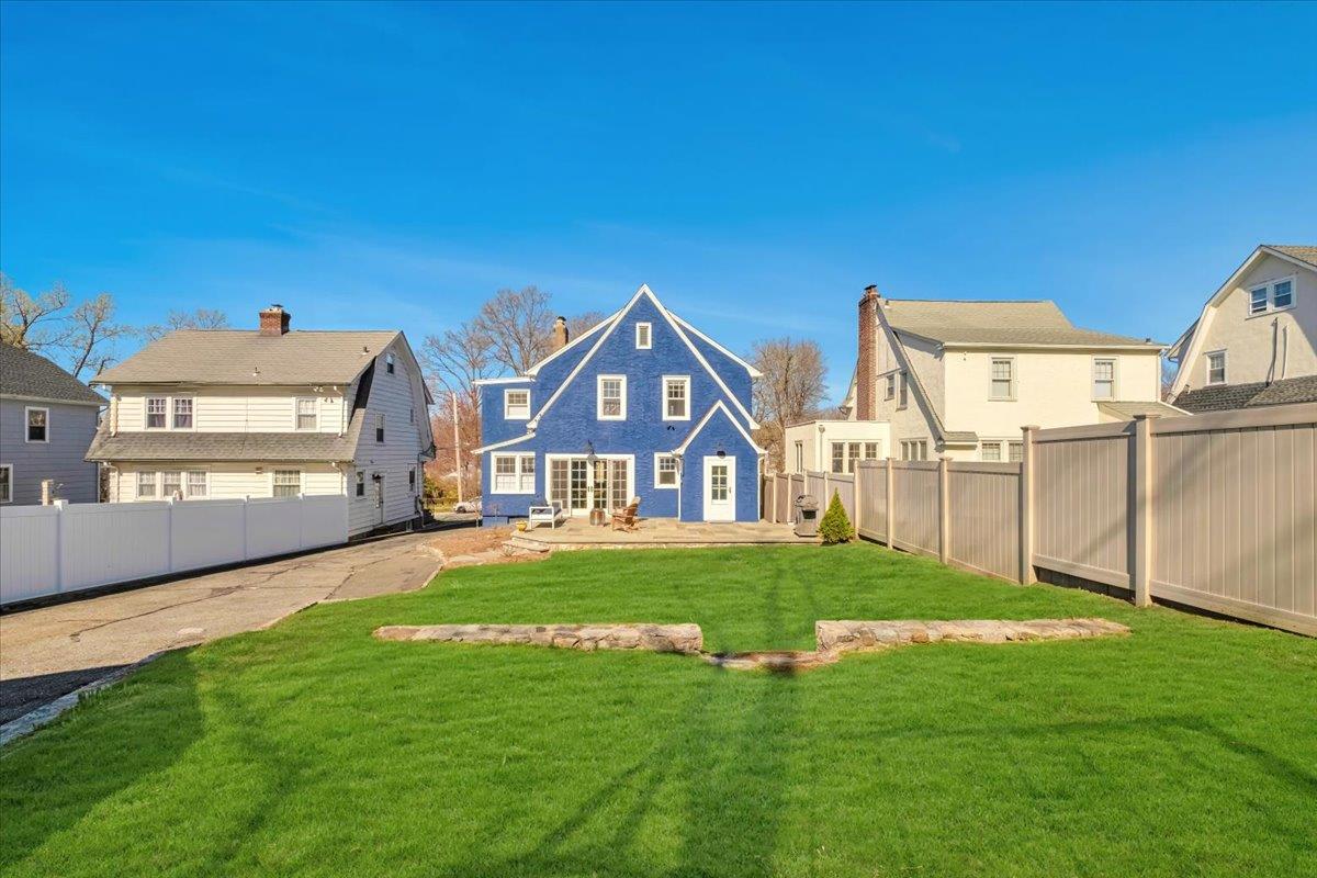 57 Perth Avenue, New Rochelle, New York image 30