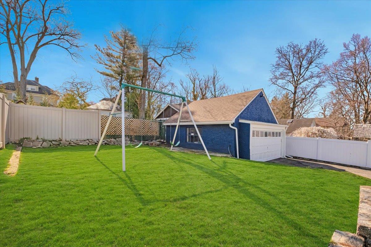 57 Perth Avenue, New Rochelle, New York image 28