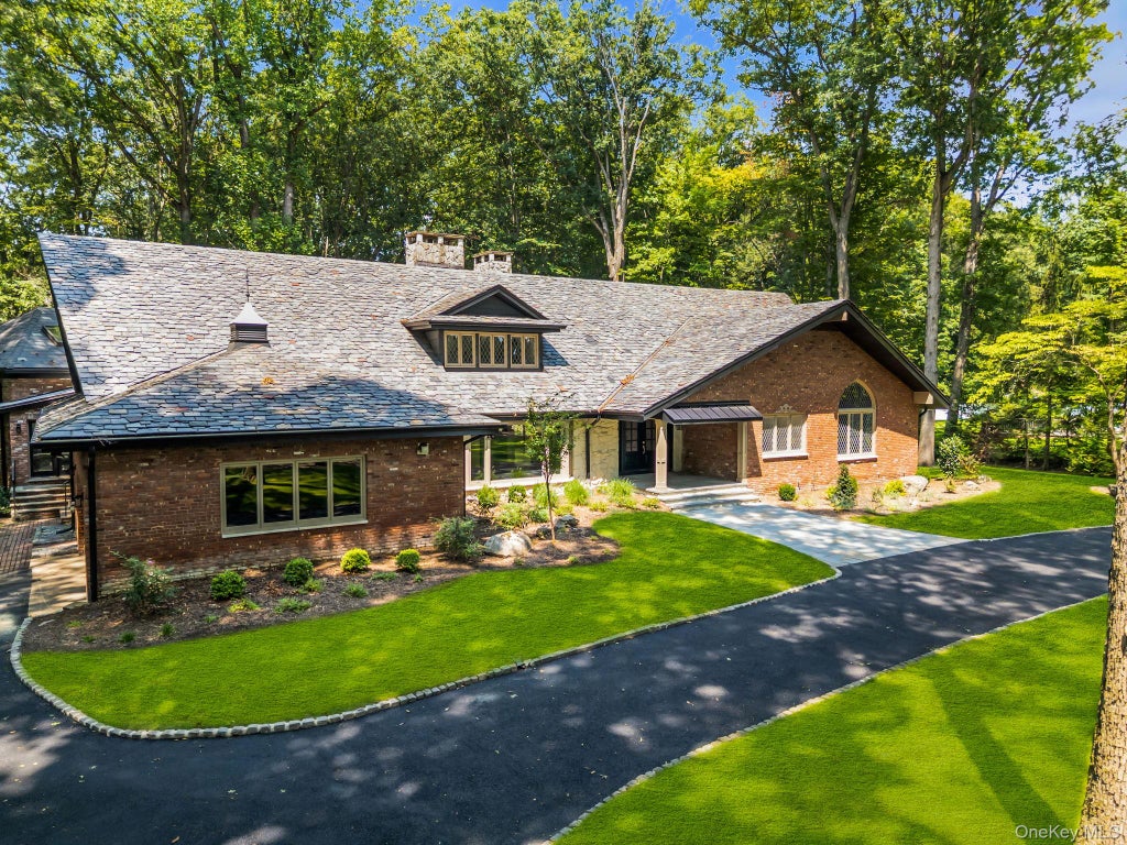 Photo of 17 Deerhill Drive, Call Listing Agent, NJ 07423 (MLS # 1041940)