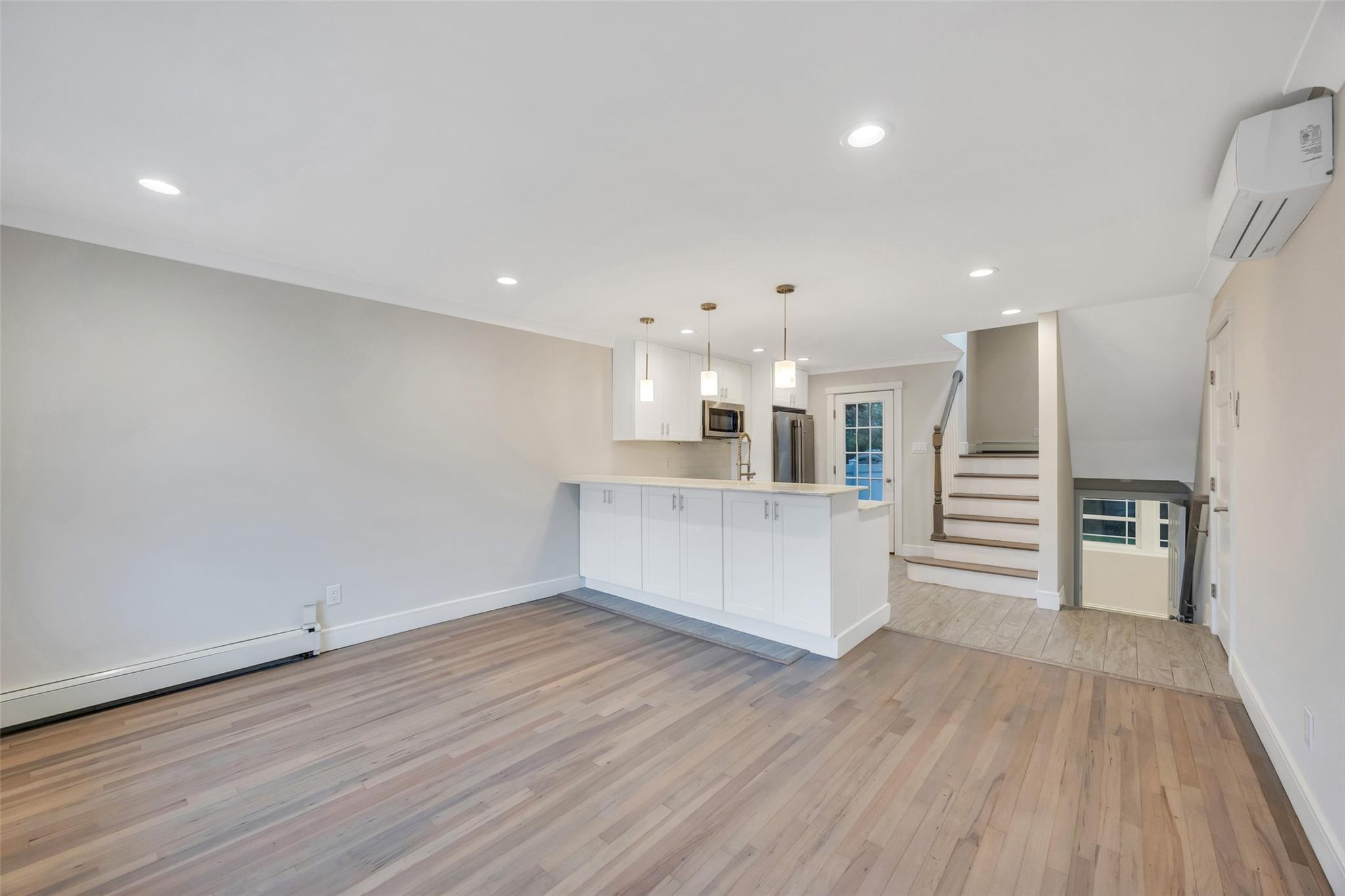821-823 N Jefferson Avenue