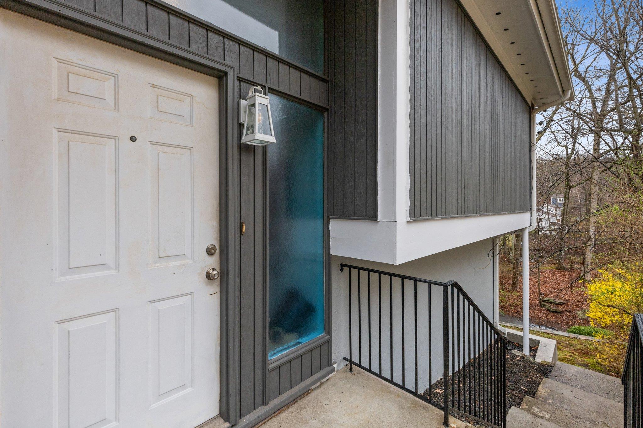 353 Lake Shore Drive, Pleasantville, New York image 4