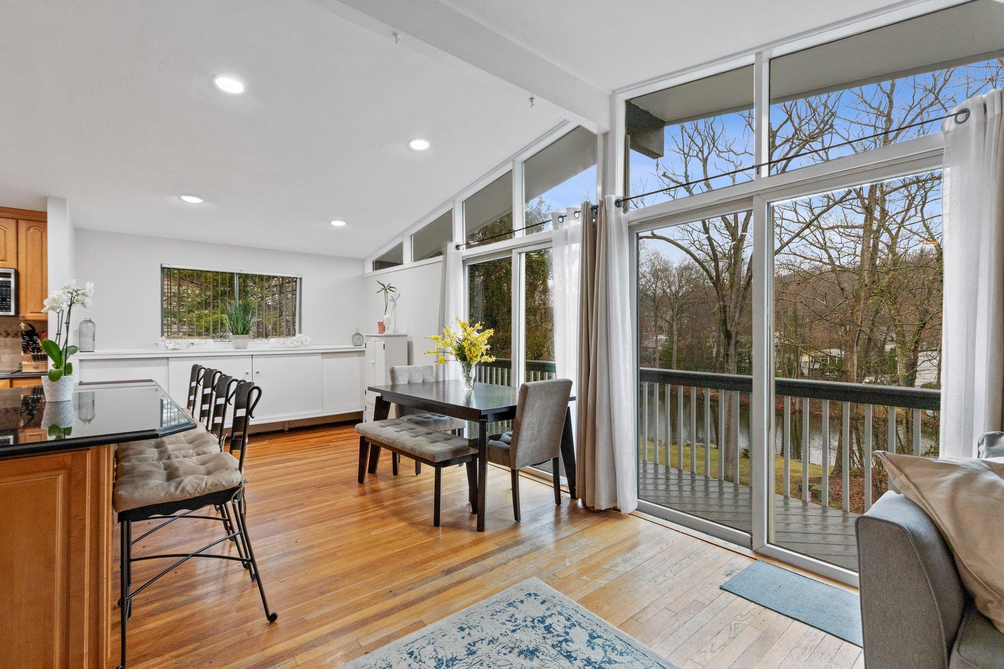 353 Lake Shore Drive, Pleasantville, New York image 9