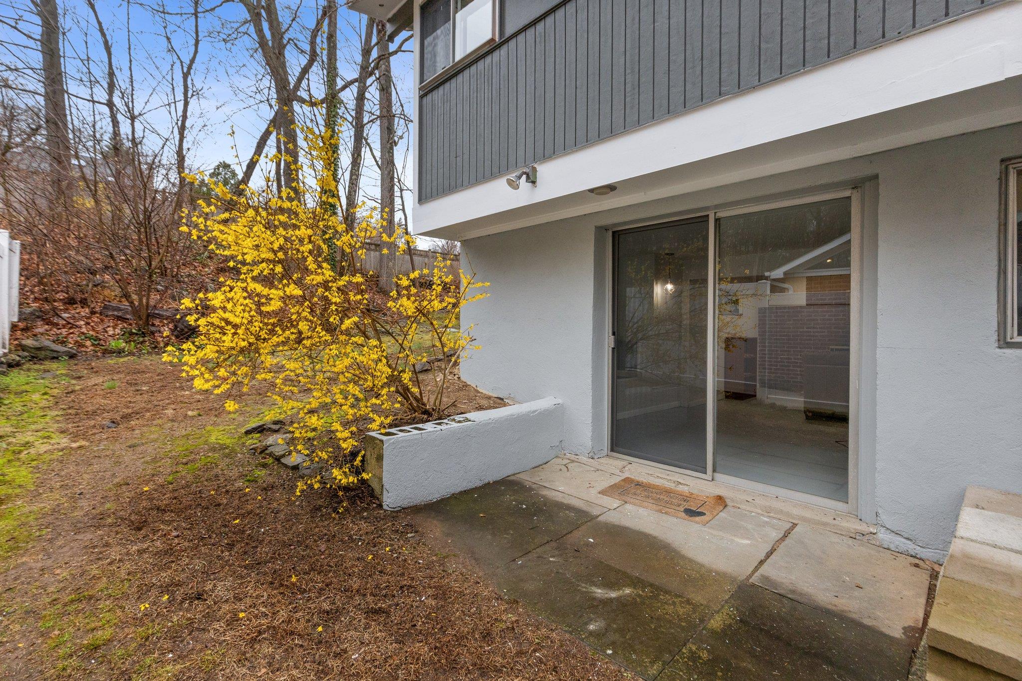 353 Lake Shore Drive, Pleasantville, New York image 27