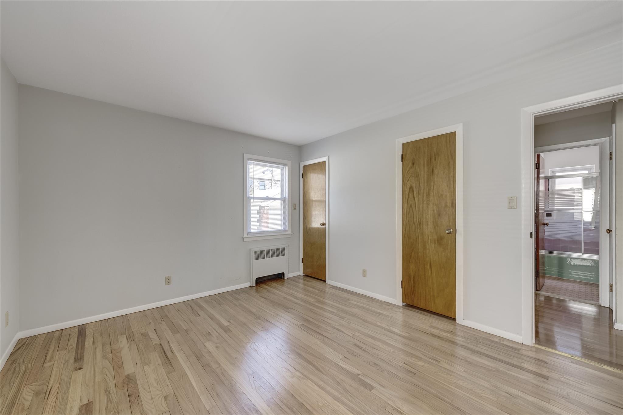 8123 260th Street, Glen Oaks, New York image 17