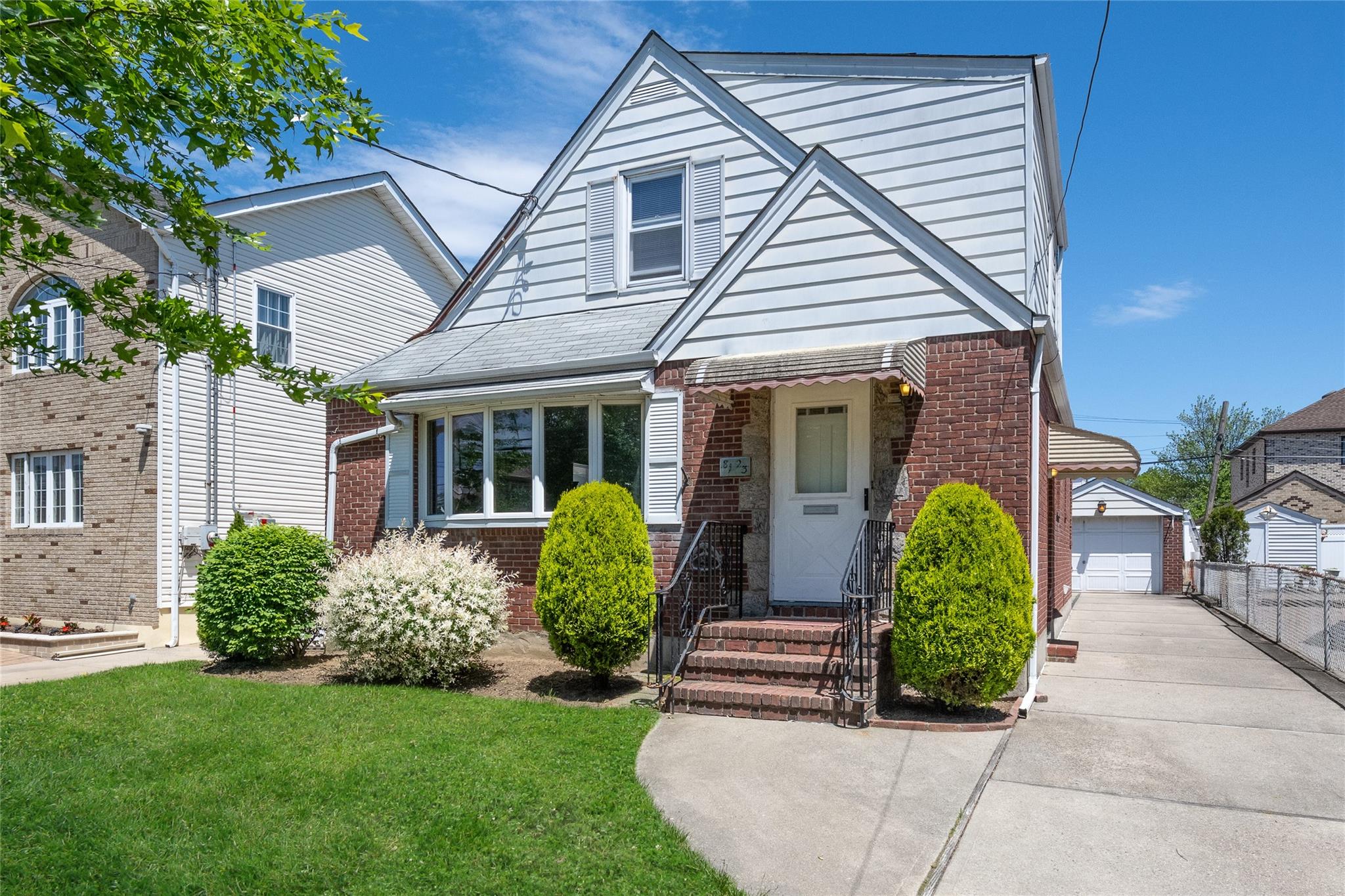 8123 260th Street, Glen Oaks, New York image 3