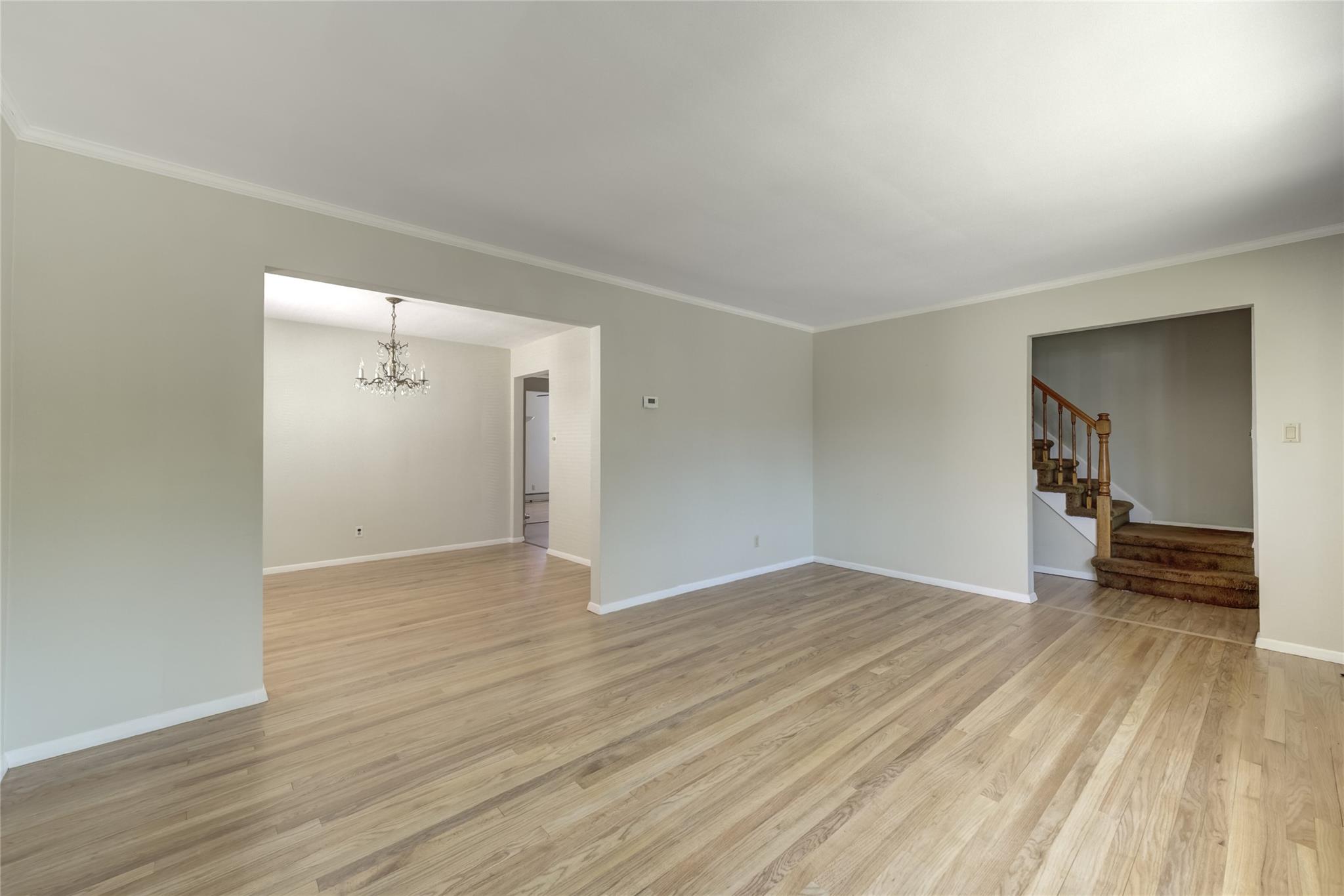 8123 260th Street, Glen Oaks, New York image 9