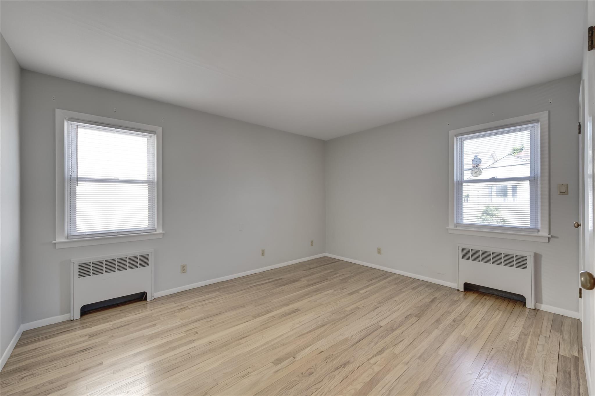 8123 260th Street, Glen Oaks, New York image 16