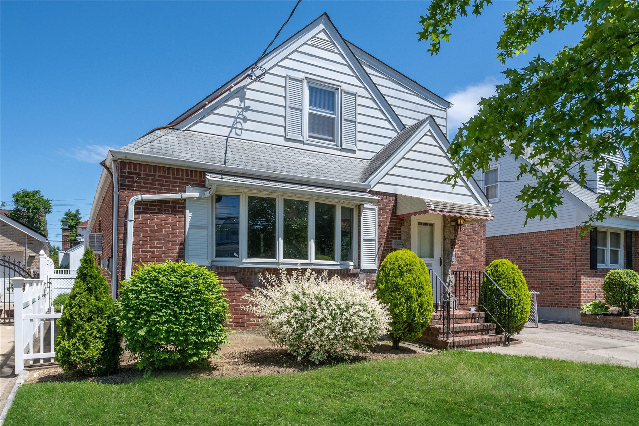 8123 260th Street, Glen Oaks, New York image 2