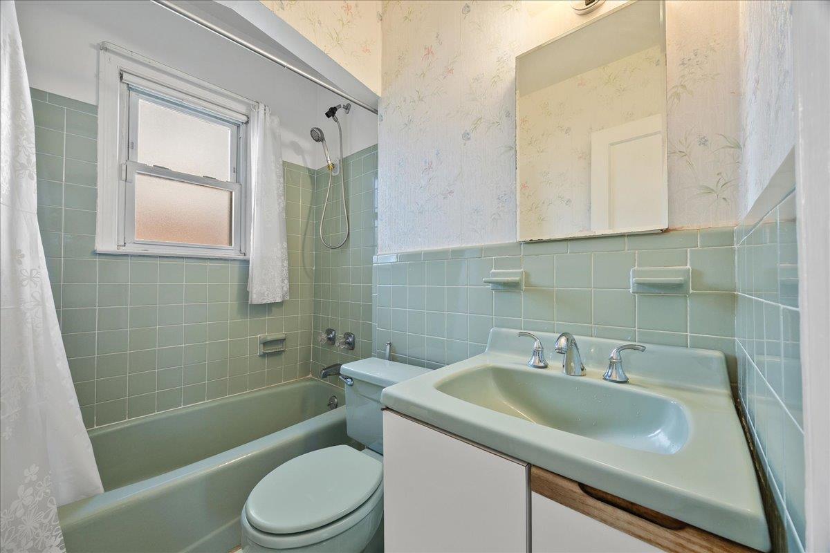 109 Wilton Street, New Hyde Park, New York image 16