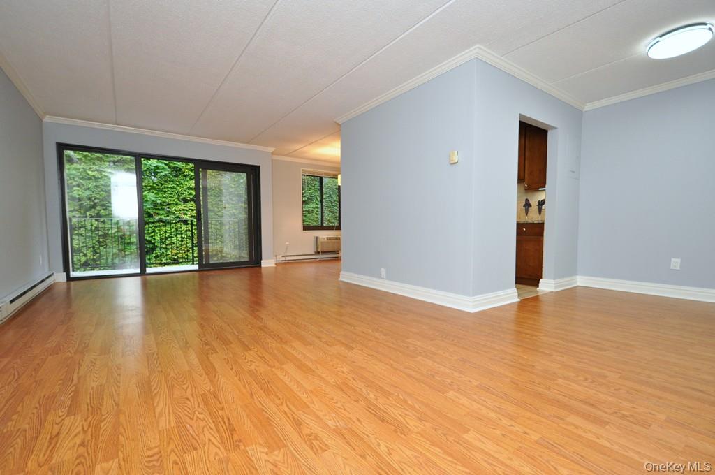 Yonkers, New York 10710, United States, 1 Bedroom Bedrooms, ,1 BathroomBathrooms,Residential,Active,216628
