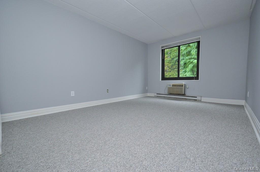 Yonkers, New York 10710, United States, 1 Bedroom Bedrooms, ,1 BathroomBathrooms,Residential,Active,216628