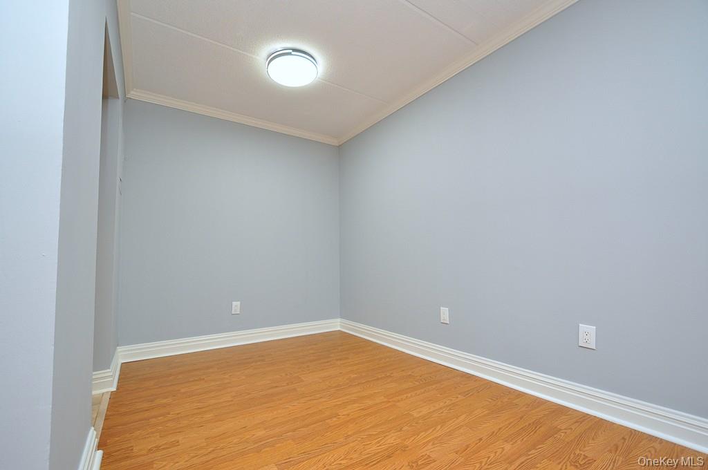 Yonkers, New York 10710, United States, 1 Bedroom Bedrooms, ,1 BathroomBathrooms,Residential,Active,216628