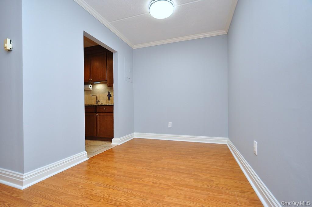 Yonkers, New York 10710, United States, 1 Bedroom Bedrooms, ,1 BathroomBathrooms,Residential,Active,216628