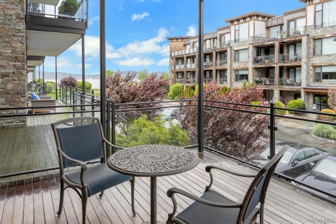 Condo For Sale - 18 Rivers Edge Drive #211<br/> Tarrytown, NY 10591