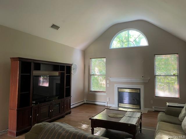 87 Summerfield Drive