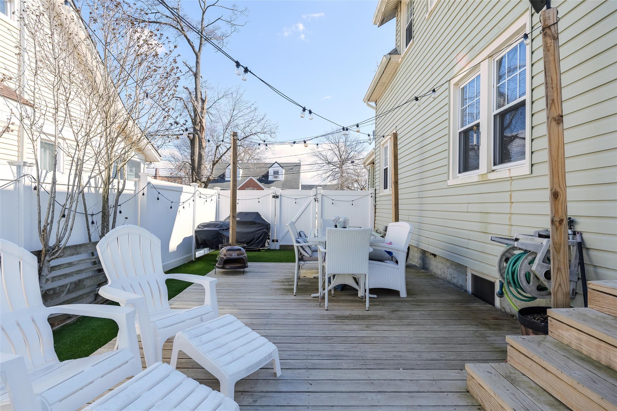 2982 N Bayview Court, Oceanside, New York image 43