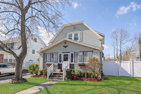 2982 Bayview Court, Hempstead, NY 11572 - MLS#: 835397