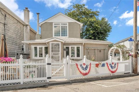 Photo of 143D Edgewater Park #D, Bronx, NY 10465 (MLS # H6261936) Photo of 143D Edgewater Park #D, Bronx, NY 10465 (MLS # H6261936)