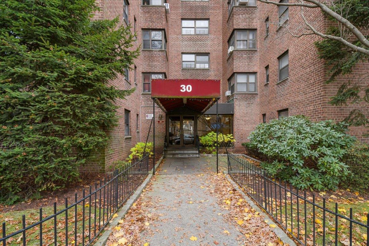 30 Fleetwood Avenue #1A, Mount Vernon, New York image 1