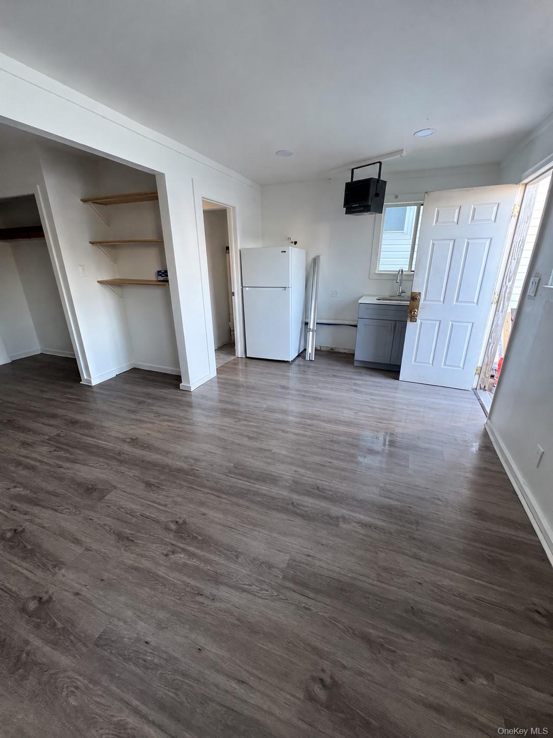380 Hill Avenue 1