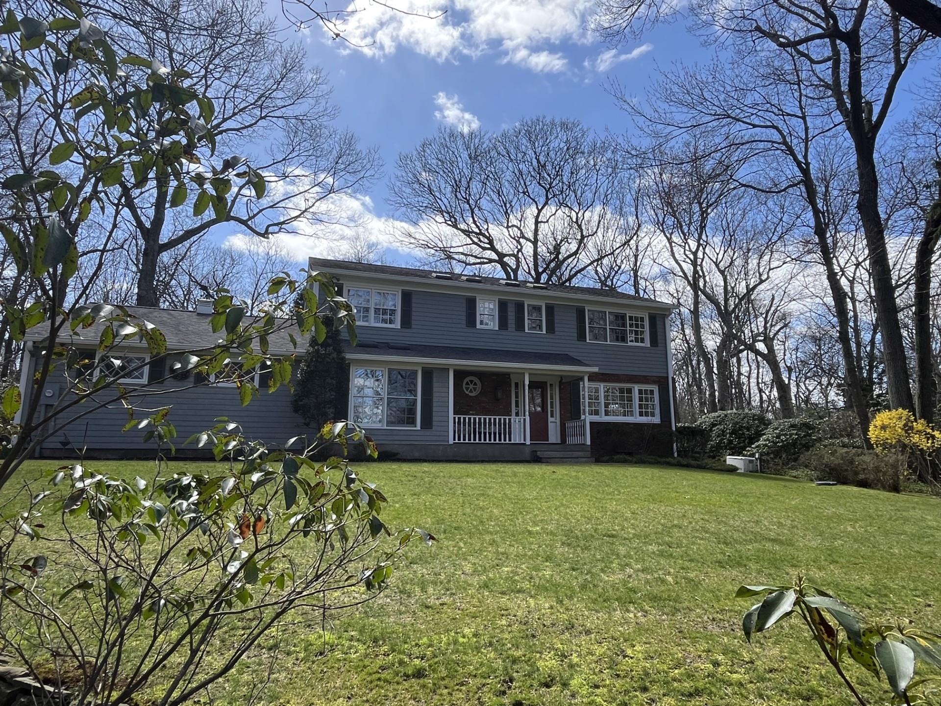22 Druid Hill Road, Port Jefferson, New York image 4