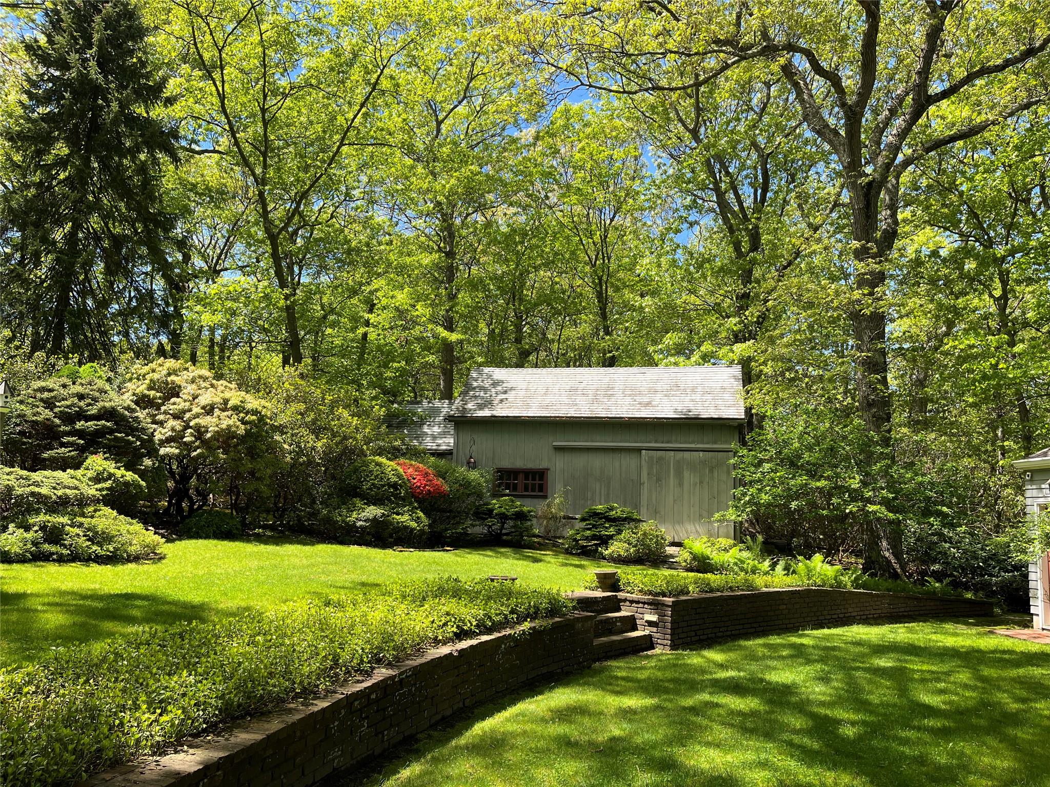 22 Druid Hill Road, Port Jefferson, New York image 37