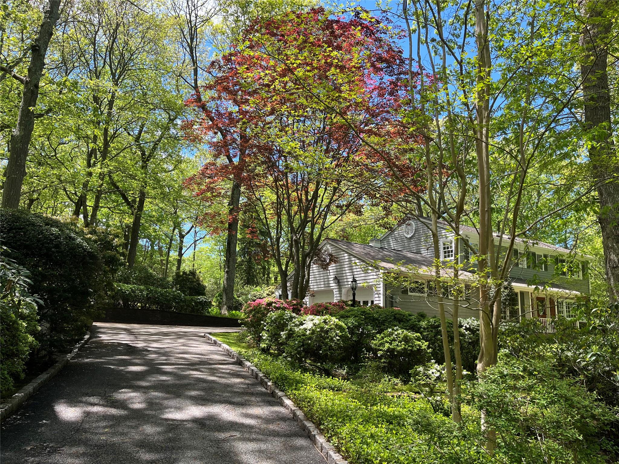 22 Druid Hill Road, Port Jefferson, New York image 2