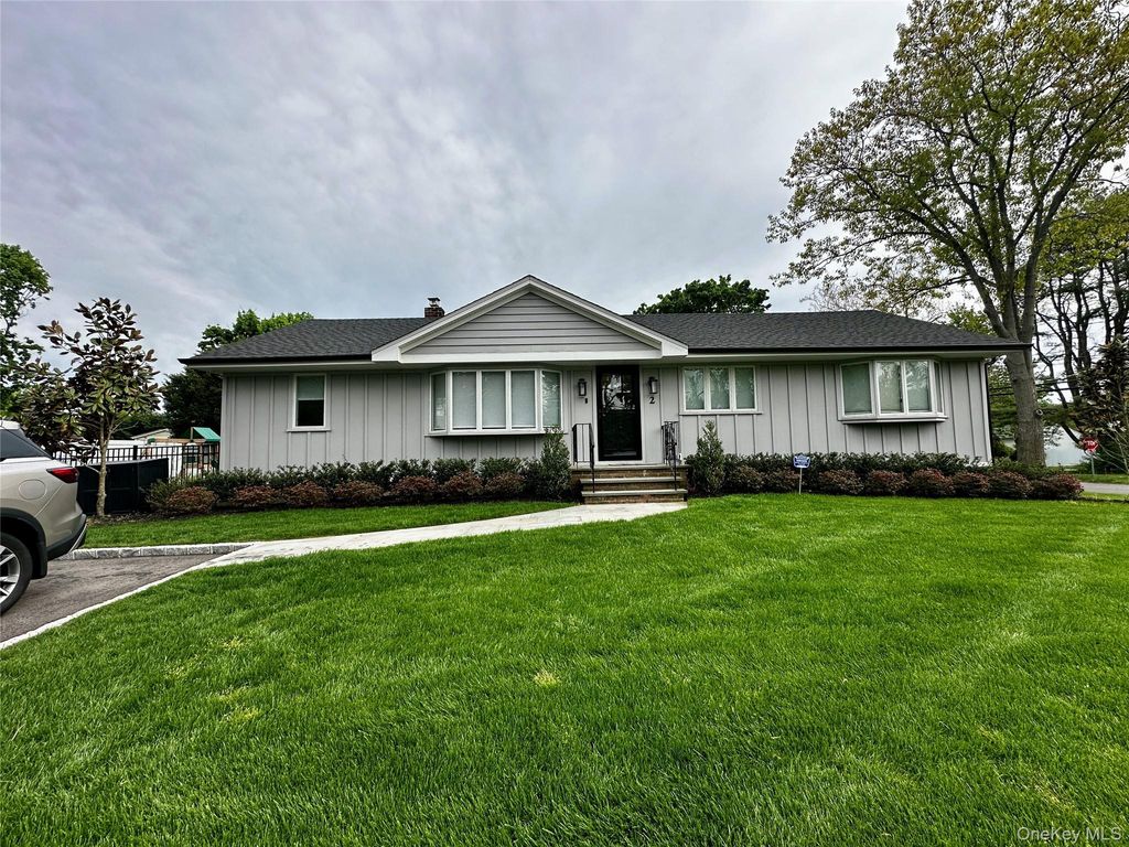 Photo of 2 Sunderland Street, Melville, NY 11747 (MLS # 999534)