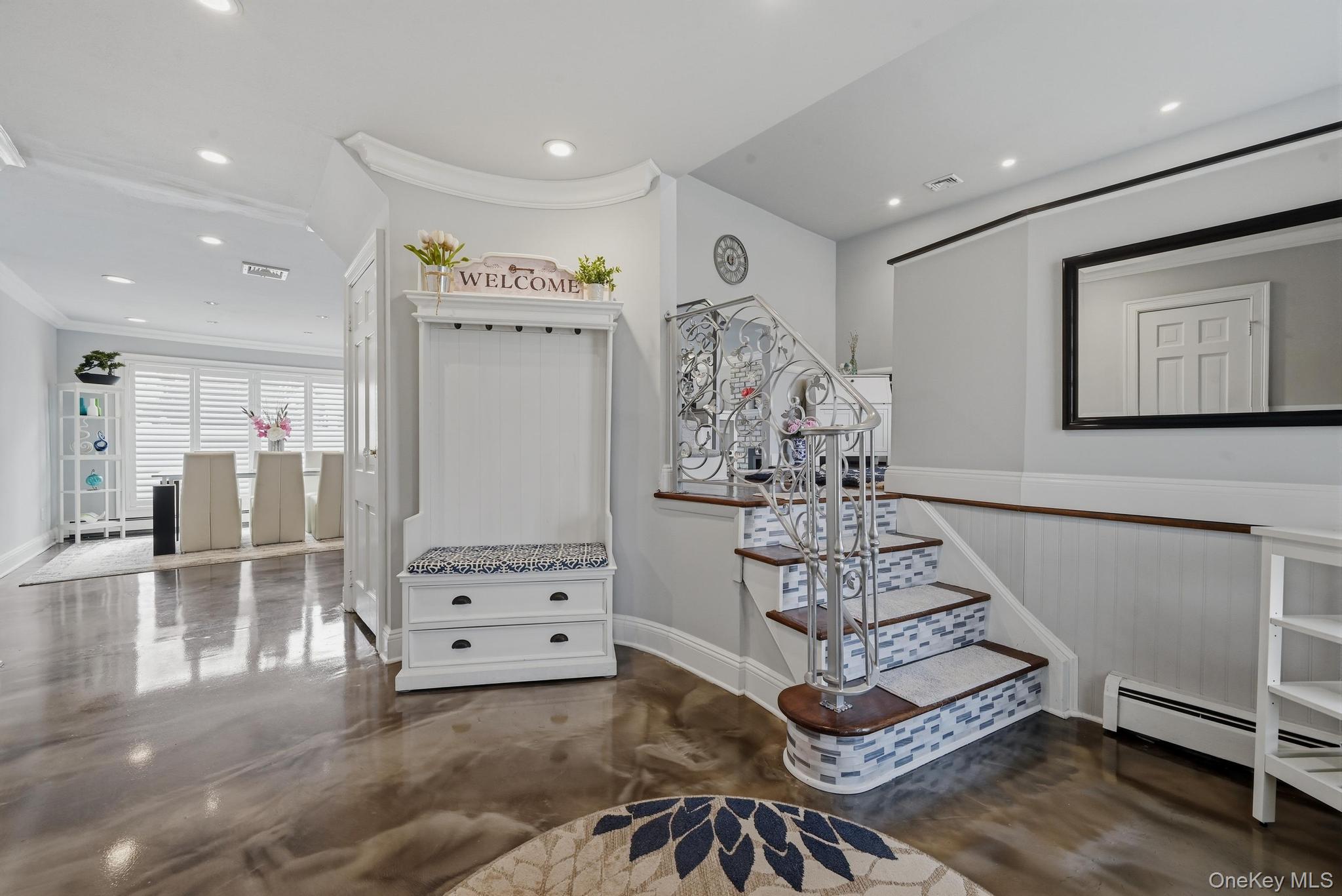 2635 S Seamans Neck Road