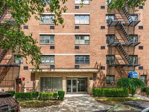 Homes For Sale - 153-25 88th Street #1N<br/> Howard Beach, NY 11414